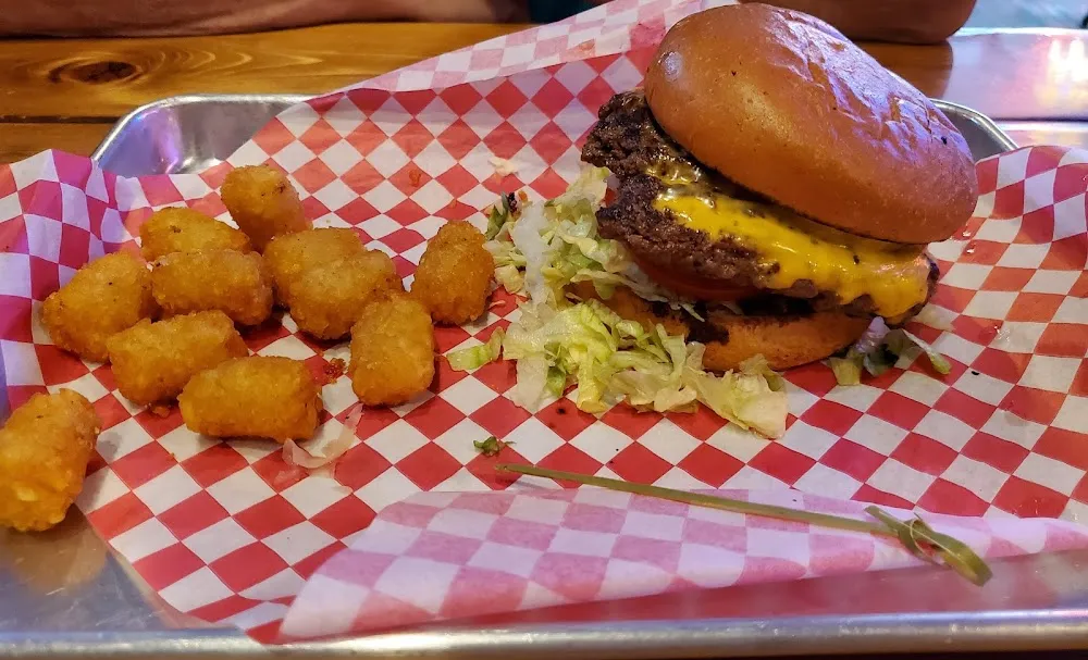 Bison Burger the Bobby